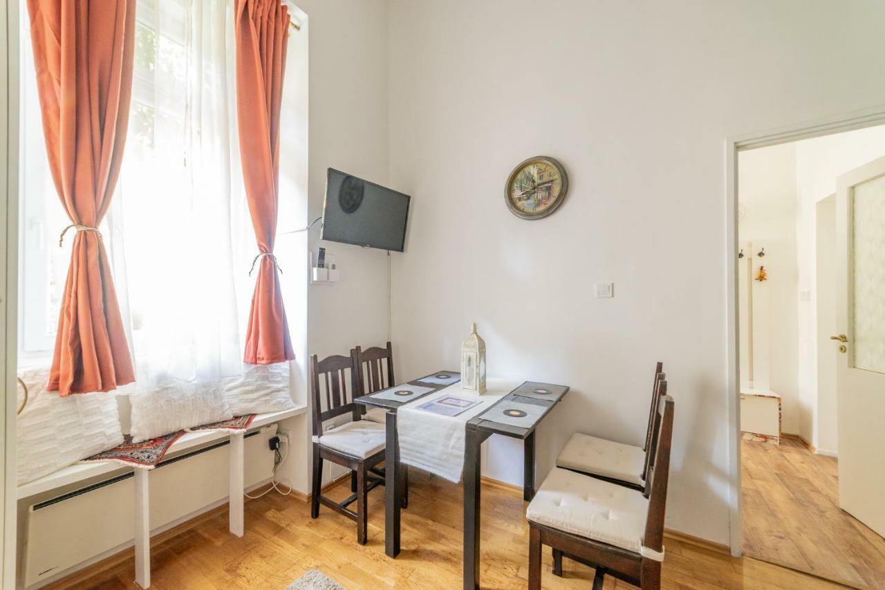 Gabi'S Central Broadway Nest @ Nagymezo Str Βουδαπέστη Εξωτερικό φωτογραφία