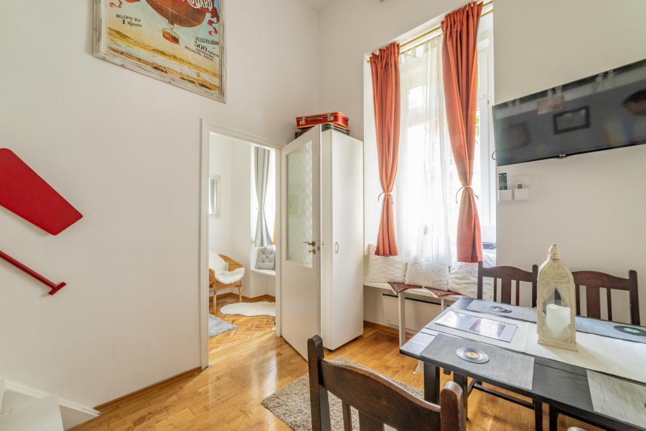 Gabi'S Central Broadway Nest @ Nagymezo Str Βουδαπέστη Εξωτερικό φωτογραφία